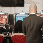 Элитные экологичные игровые автоматы 2025 года в роскошном интерьере