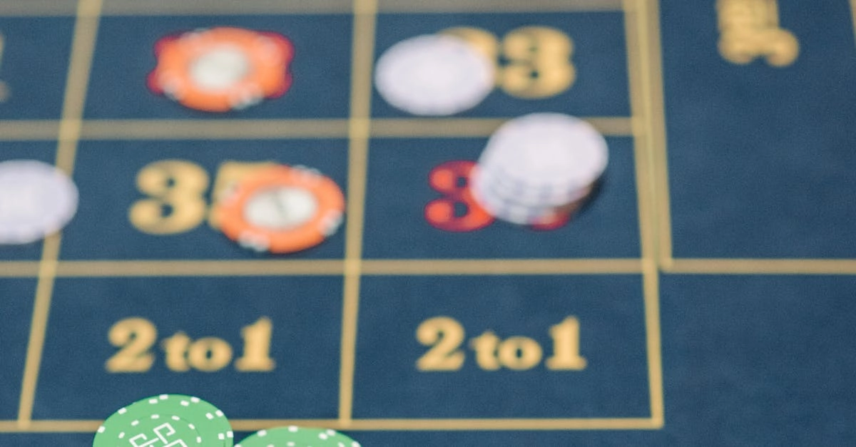 Экологичный стол для рулетки в роскошном зелёном казино